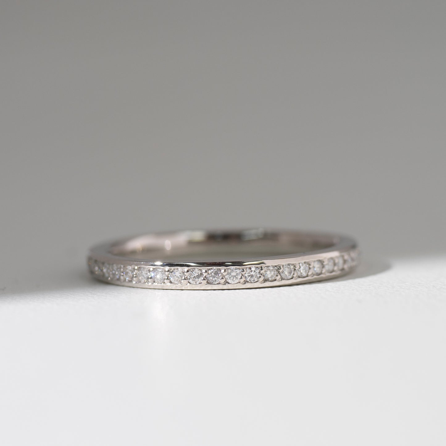 ハーフエタニティリングレール留め 1.2×25pcs(0.16ct)HERR5451