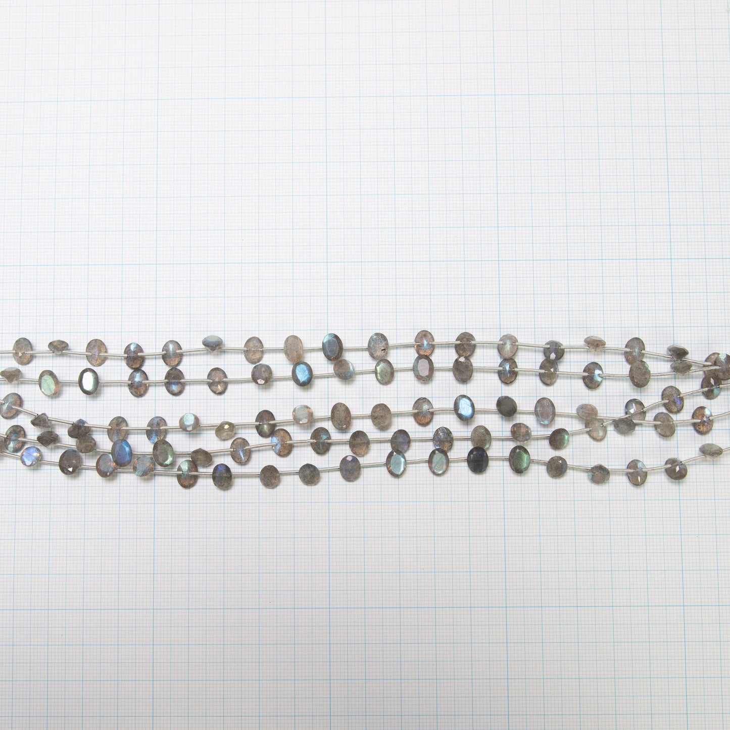 【250031】ラブラドライトOVルース穴あき 縦5~7mm横6~7.5mm