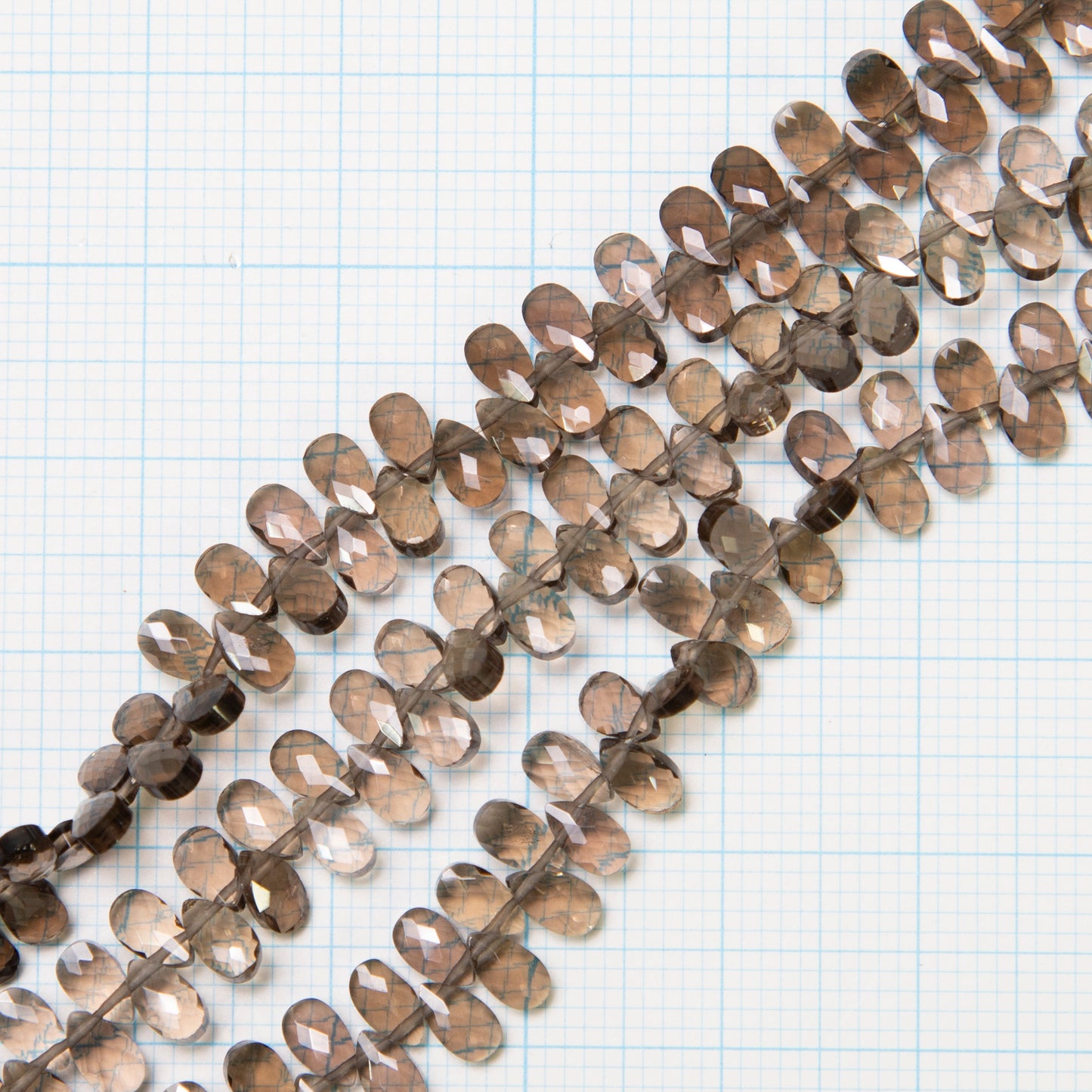 【250075】スモーキーP/S極小 約5~6×3mm(1連20㎝)