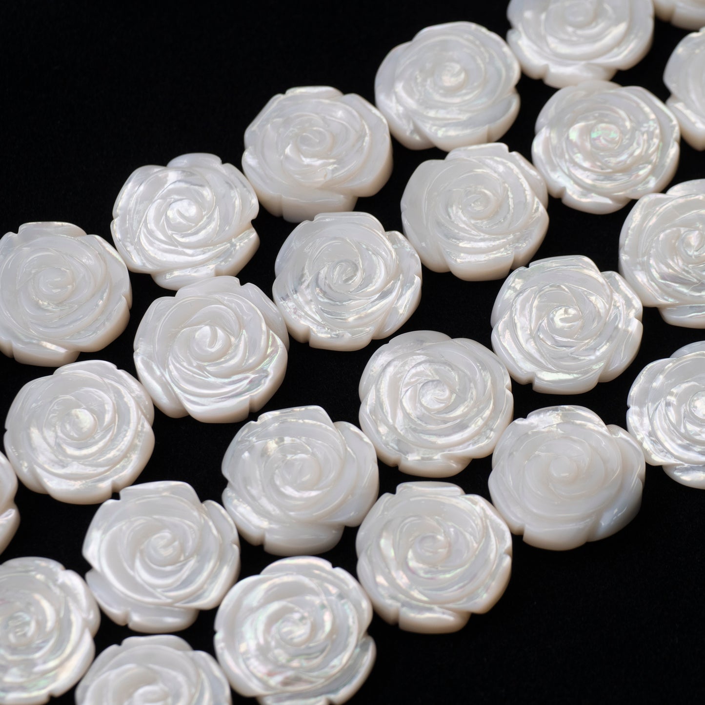 【ピース売り可能!】MOP(マザーオブパール)薔薇両面カービング20mm×20mm×6mm【N2402-A19】