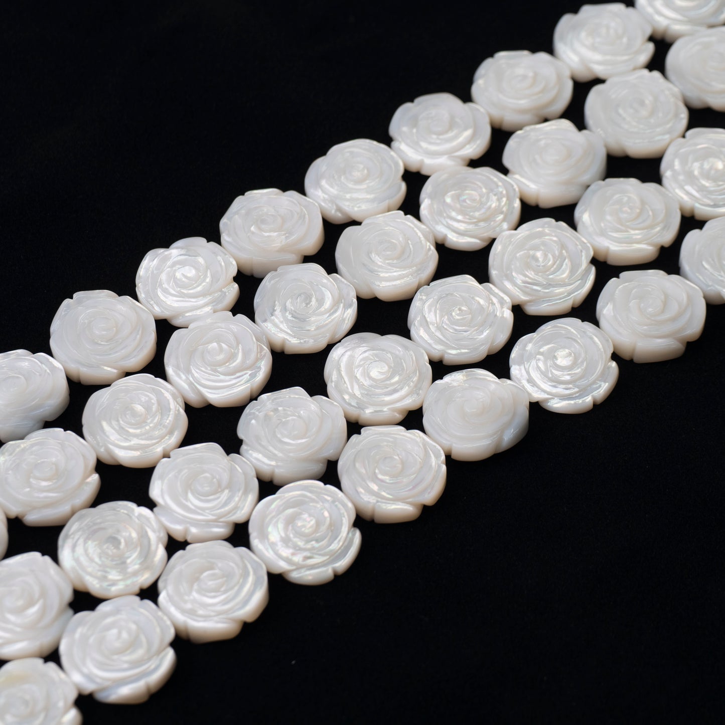 【ピース売り可能!】MOP(マザーオブパール)薔薇両面カービング20mm×20mm×6mm【N2402-A19】