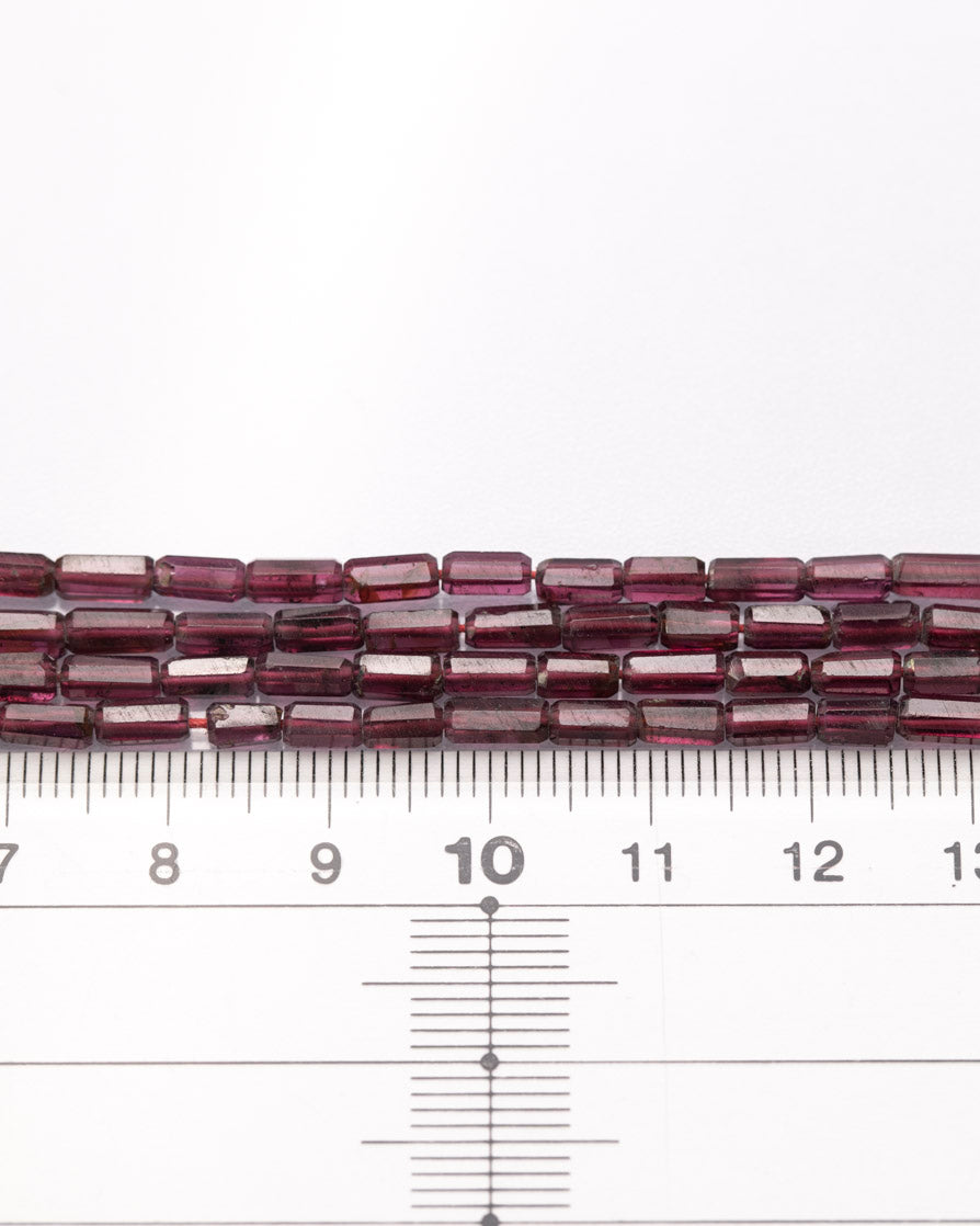 ロードライトガーネット チューブ 縦穴 3×5mm(±1mm)【1028】
