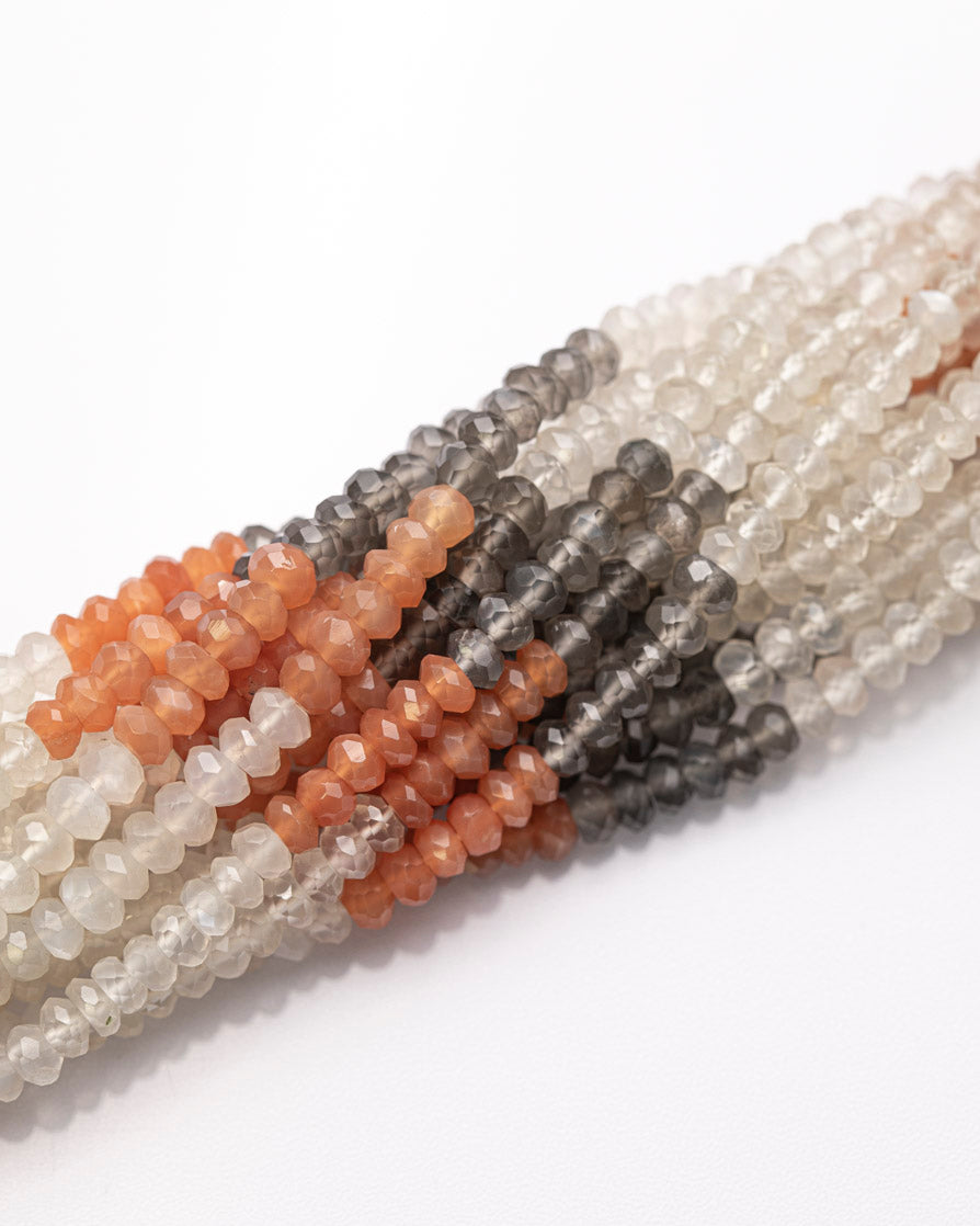【1149】【1150】マルチカラームーンストーン ボタンカット 4mm(±1mm)