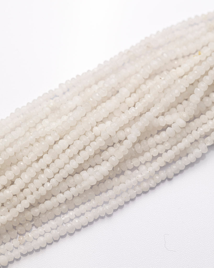 ホワイトオニキス ボタンカット 3mm(±1mm)【1185】