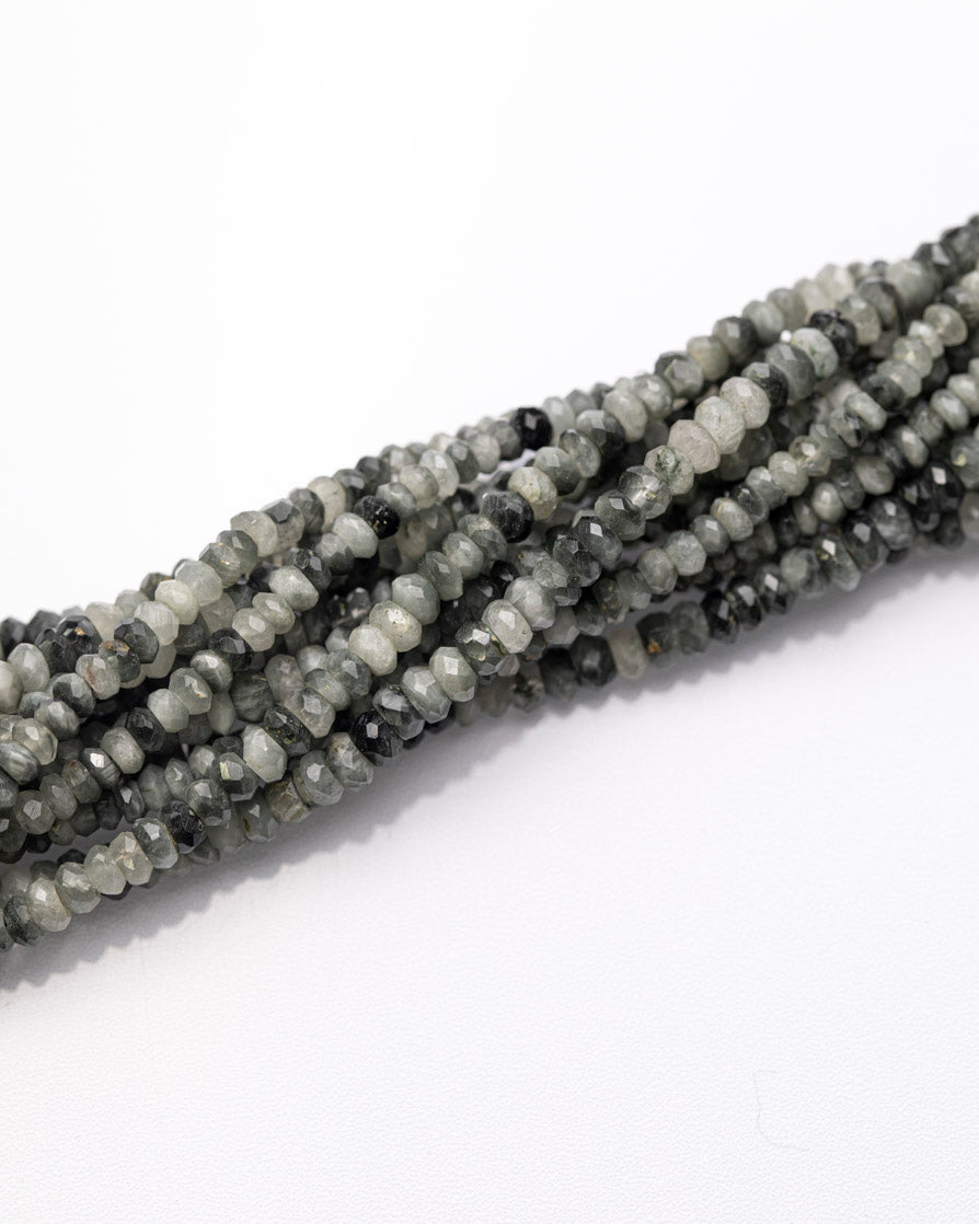 インドキャッツアイ ボタンカット 3.5~4mm(±1mm)【1179】