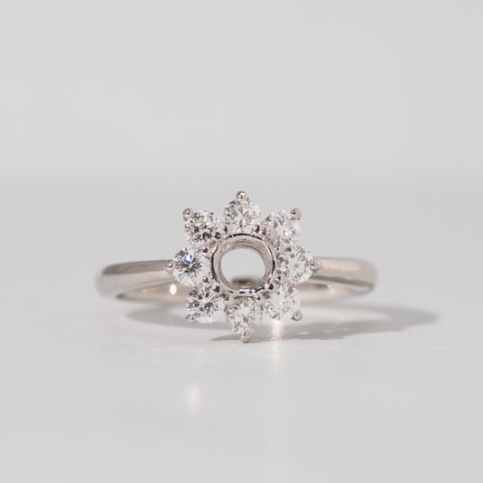 RDR430001ラウンド枠0.3ct（4.3mm） 取り巻き2.5mm=8pcs